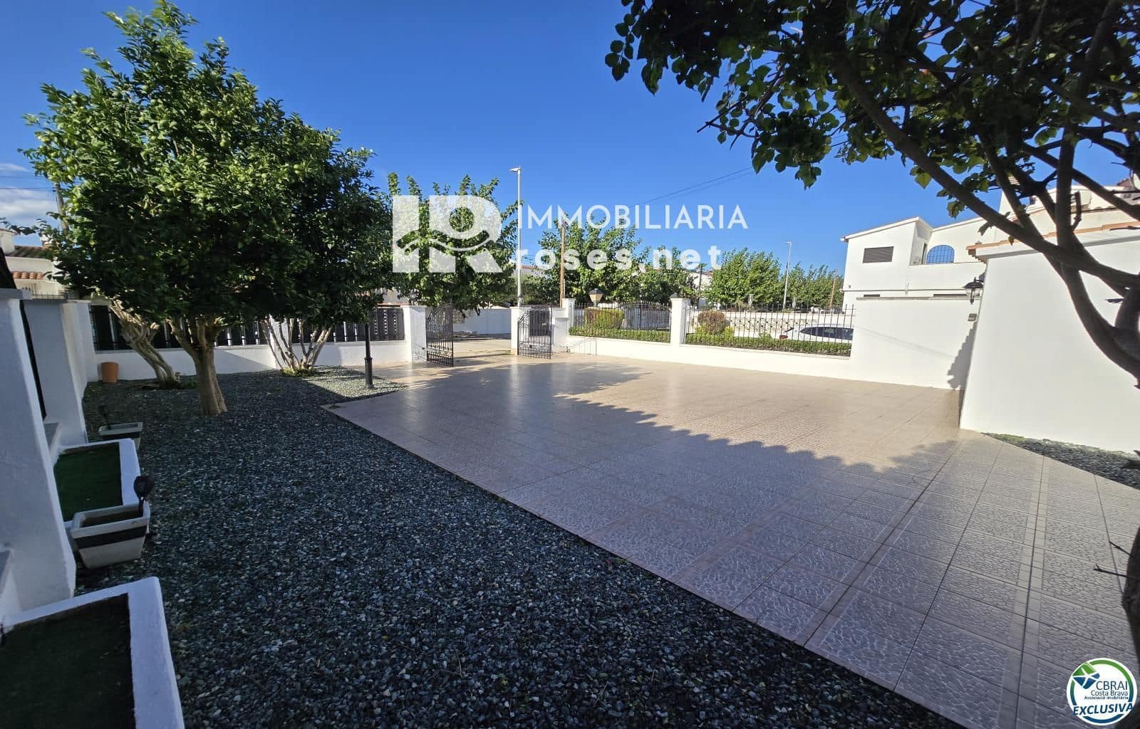 3 sovrum Villa till salu i Empuriabrava med pool garage - 849 000 € (Ref: 10185465)