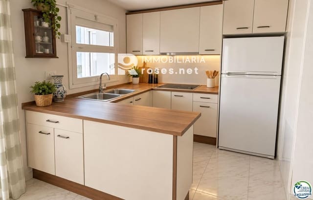 1 sypialnia Mieszkanie na sprzedaż w Santa Margarida, Roses z garażem - 158 000 € (Ref: 10185467)