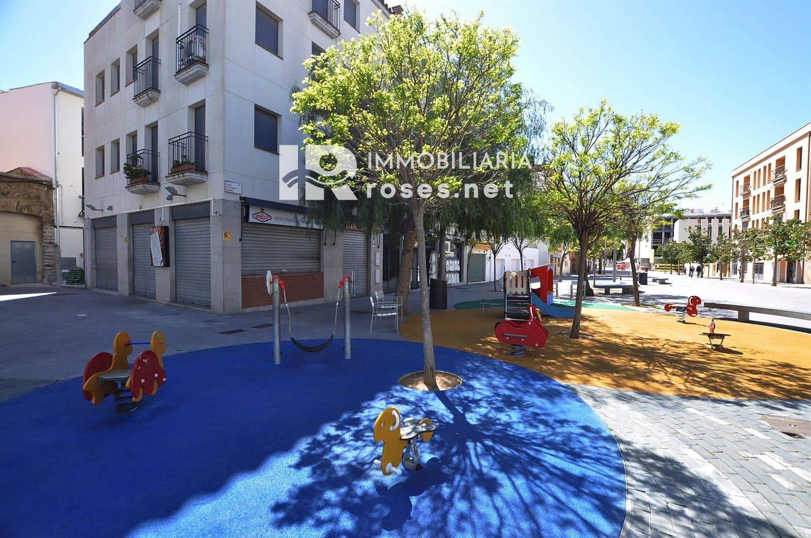 Commercieel te koop in Roses - € 320.000 (Ref: 6304597)