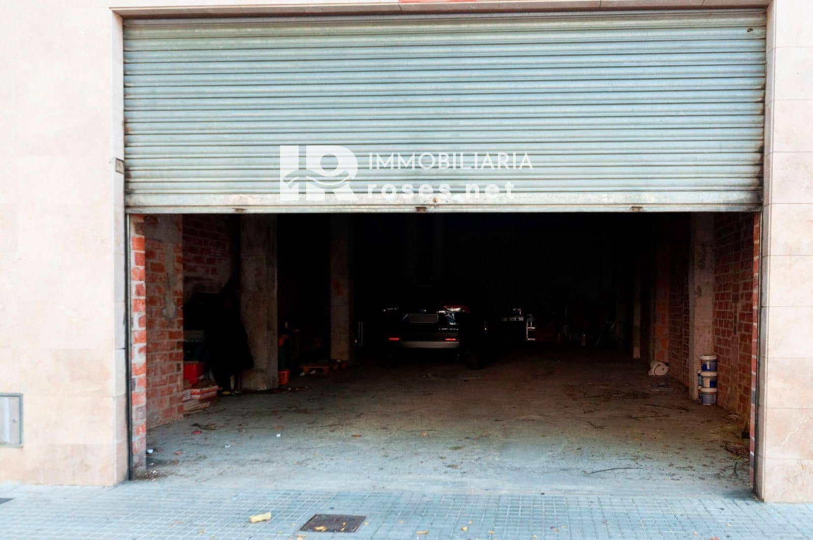 Commercieel te koop in Roses - € 320.000 (Ref: 6304597)