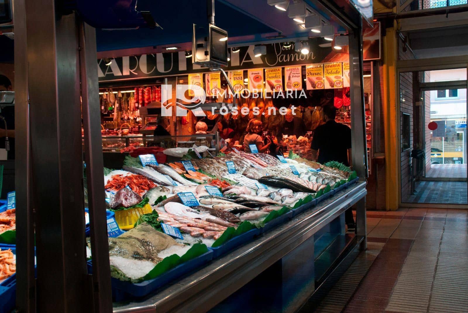 Commercieel te koop in Roses - € 320.000 (Ref: 6304597)