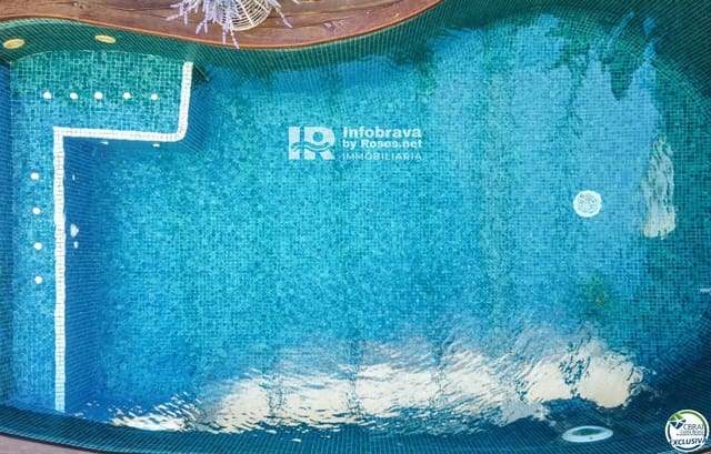 3 soveværelse Villa til salg i Roses med swimmingpool - € 675.000 (Ref: 6304633)