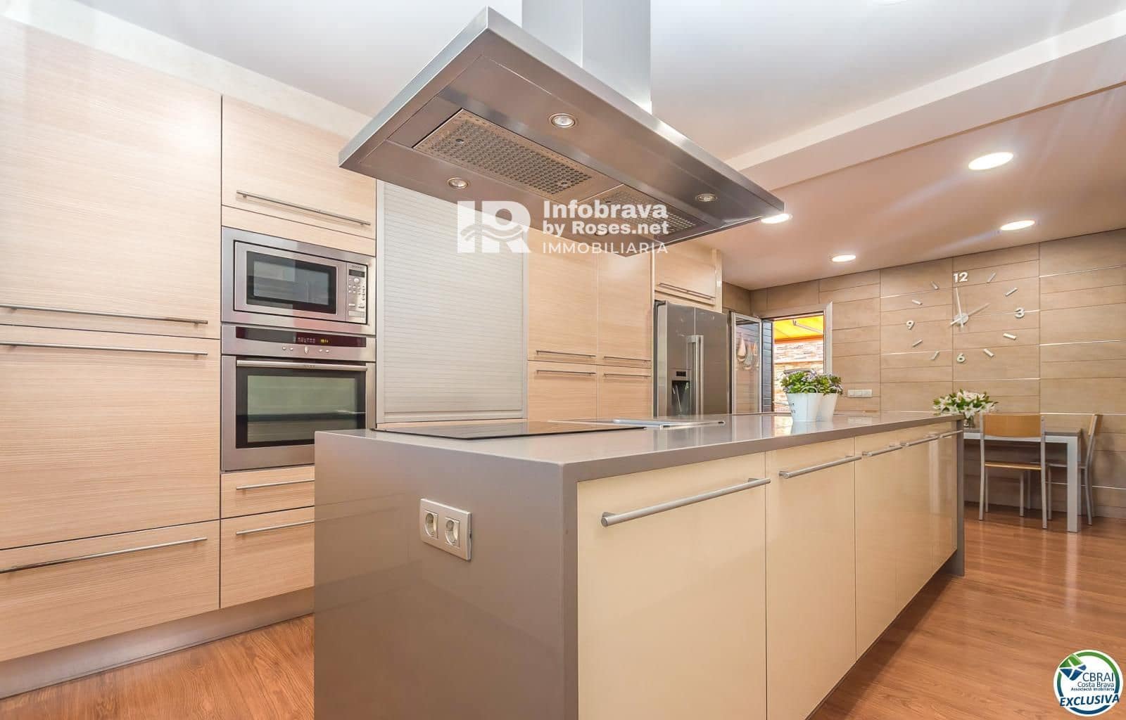 3 slaapkamer Villa te koop in Roses met zwembad - € 675.000 (Ref: 6304633)