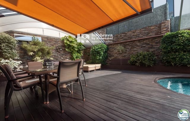 3 soveværelse Villa til salg i Roses med swimmingpool - € 675.000 (Ref: 6304633)