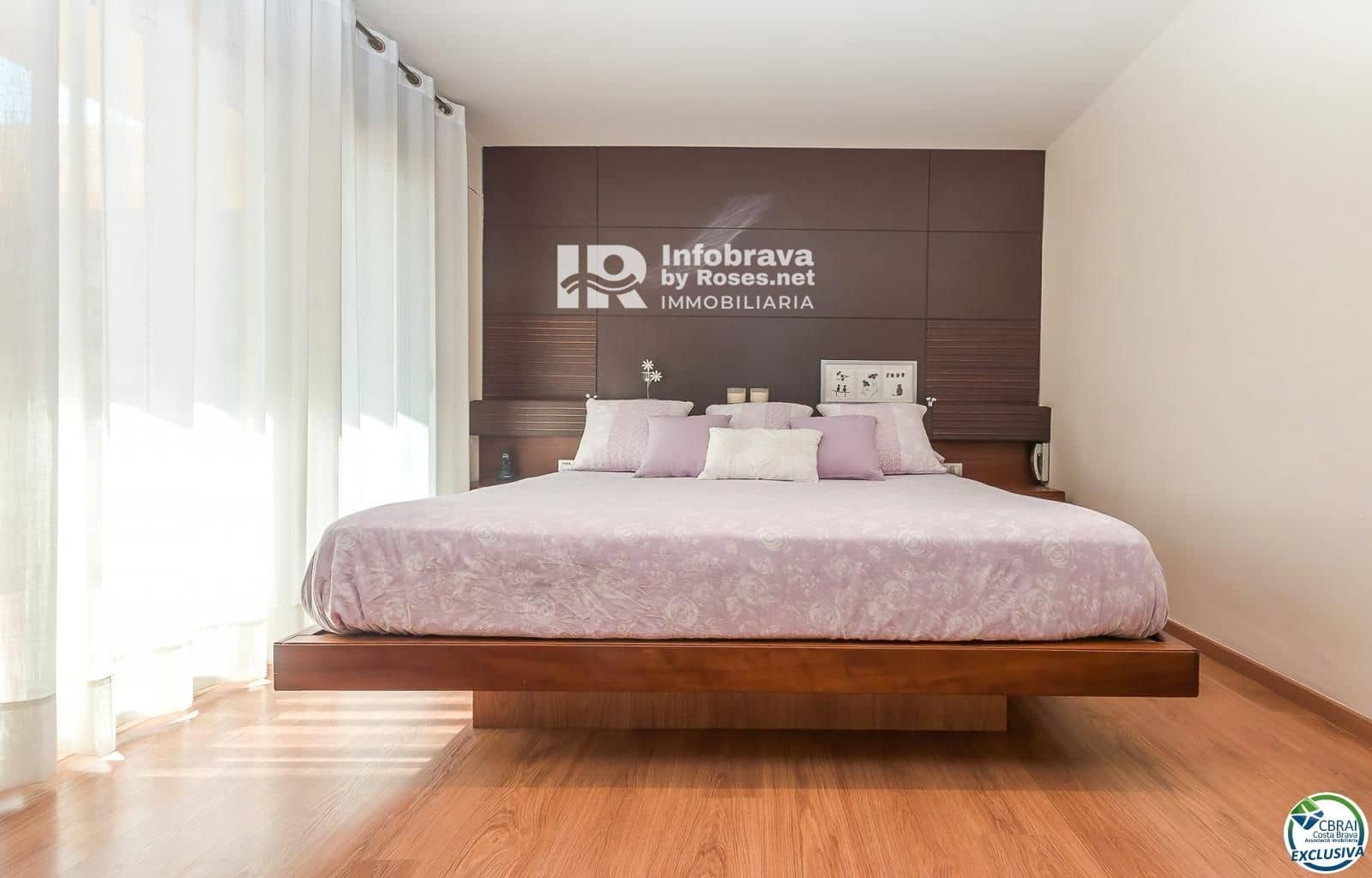 3 slaapkamer Villa te koop in Roses met zwembad - € 675.000 (Ref: 6304633)