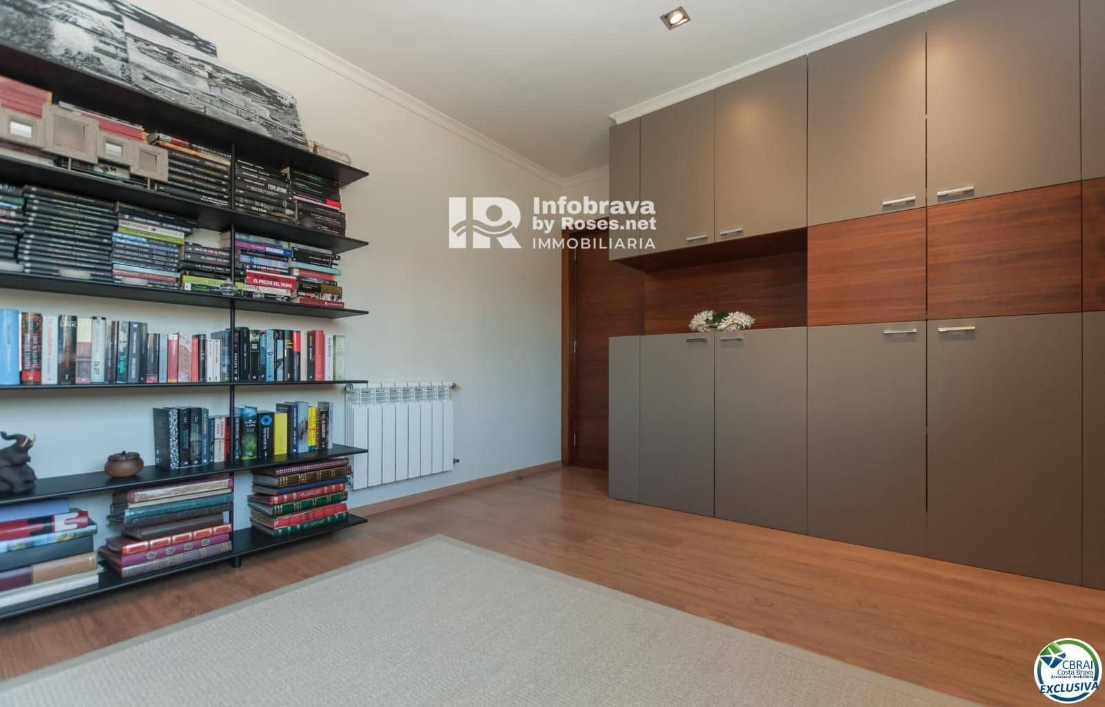 3 slaapkamer Villa te koop in Roses met zwembad - € 675.000 (Ref: 6304633)