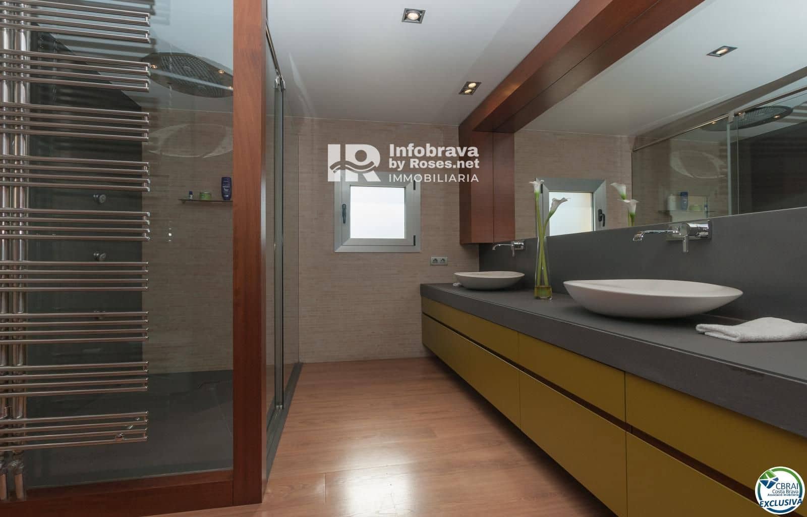 3 slaapkamer Villa te koop in Roses met zwembad - € 675.000 (Ref: 6304633)