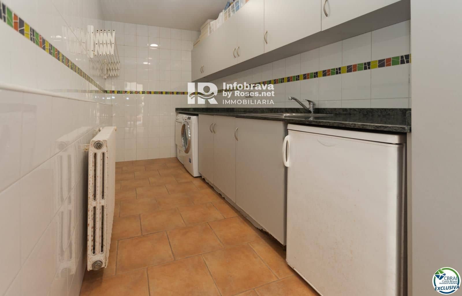 3 slaapkamer Villa te koop in Roses met zwembad - € 675.000 (Ref: 6304633)