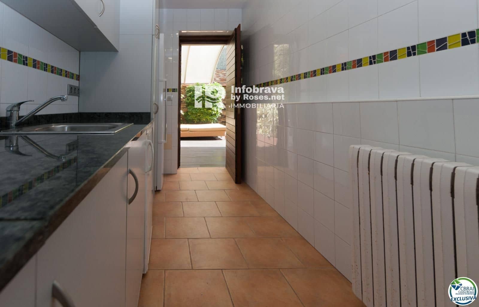 3 slaapkamer Villa te koop in Roses met zwembad - € 675.000 (Ref: 6304633)