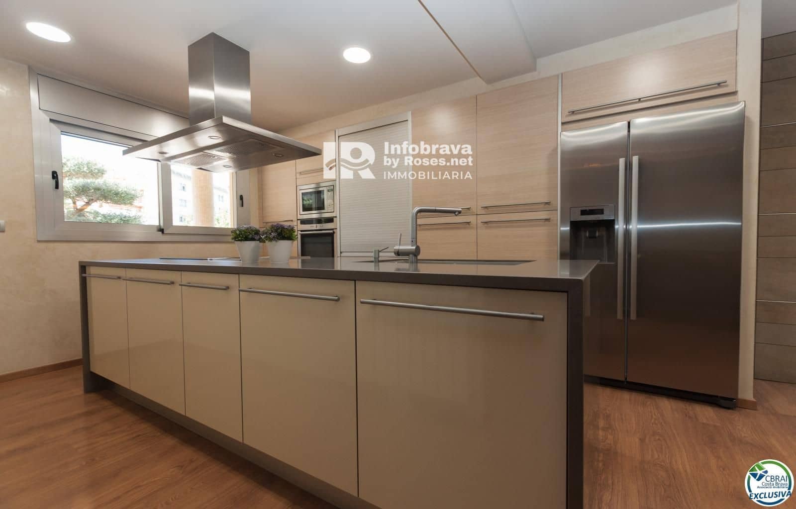 3 slaapkamer Villa te koop in Roses met zwembad - € 675.000 (Ref: 6304633)