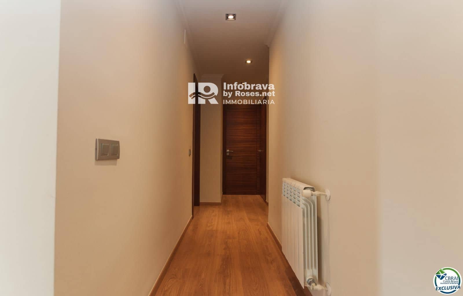 3 slaapkamer Villa te koop in Roses met zwembad - € 675.000 (Ref: 6304633)