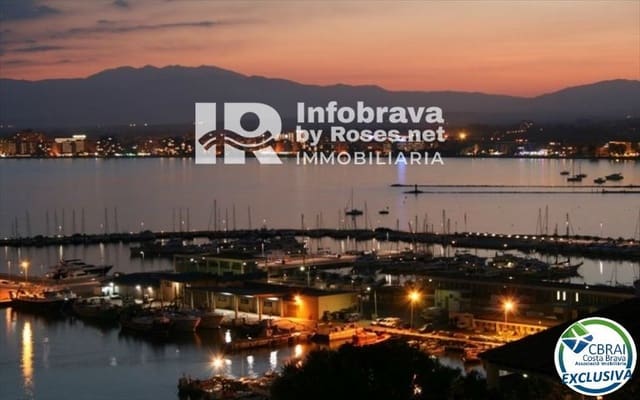 Building Plot for sale in Roses - € 300,000 (Ref: 6304665)