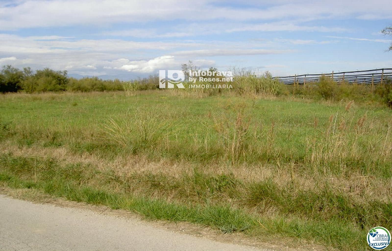 Grunde uden byggetilladelser til salg i Sant Pere Pescador - € 40.000 (Ref: 6305395)