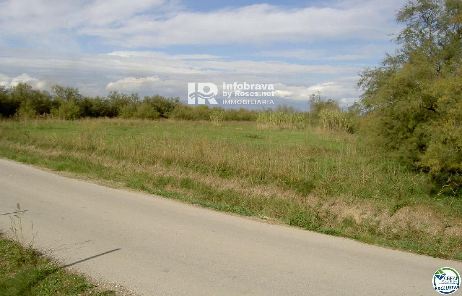 Grunde uden byggetilladelser til salg i Sant Pere Pescador - € 40.000 (Ref: 6305395)