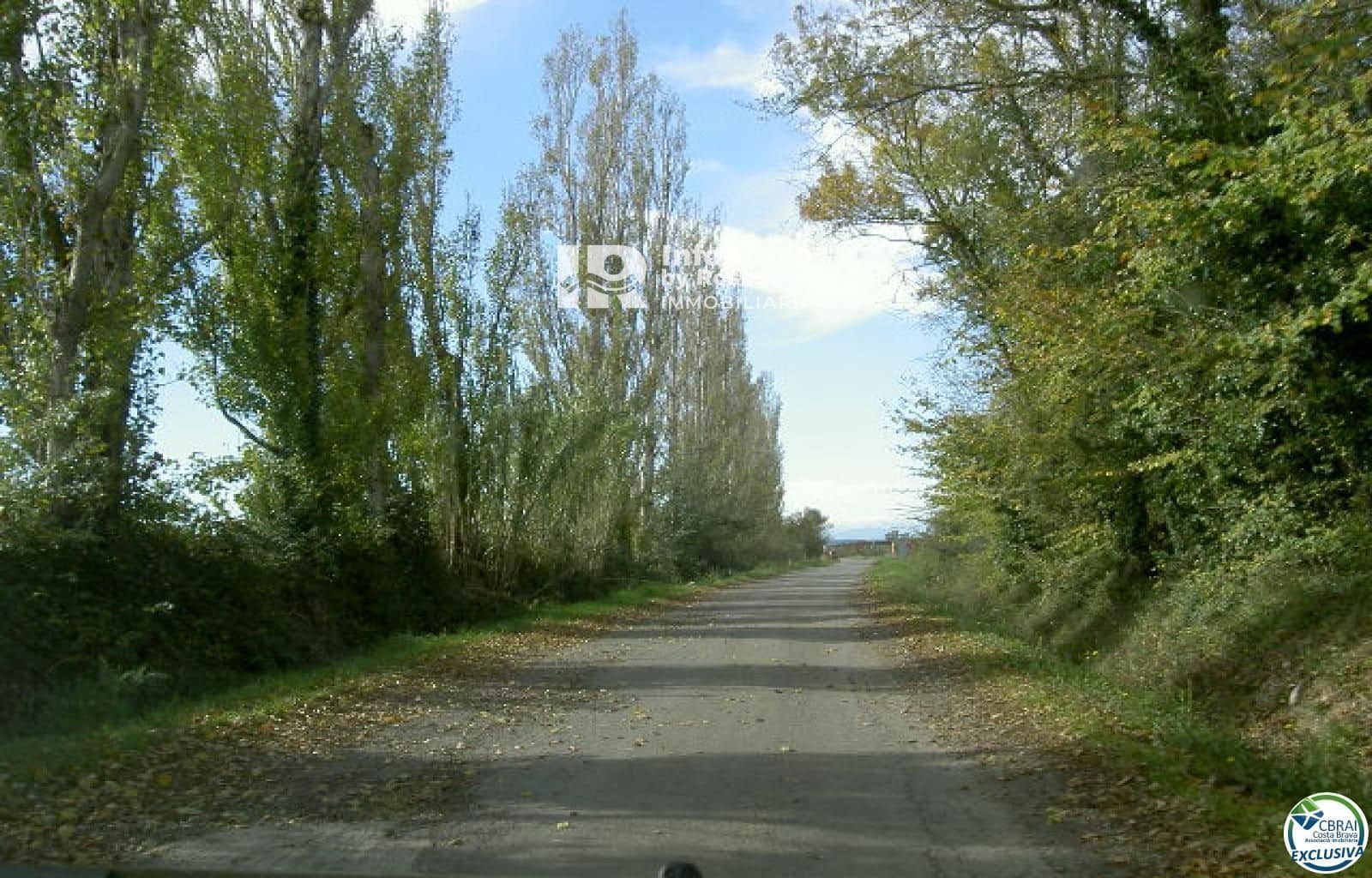 Grunde uden byggetilladelser til salg i Sant Pere Pescador - € 40.000 (Ref: 6305395)