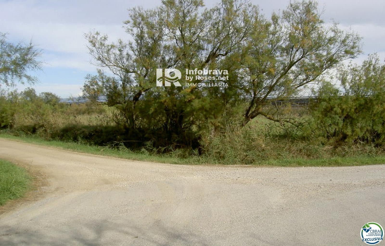 Grunde uden byggetilladelser til salg i Sant Pere Pescador - € 40.000 (Ref: 6305395)