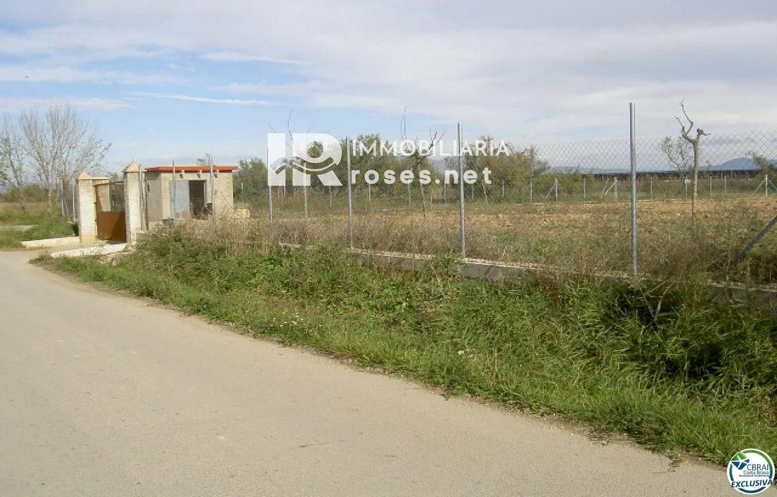 Grunde uden byggetilladelser til salg i Sant Pere Pescador - € 40.000 (Ref: 6305395)