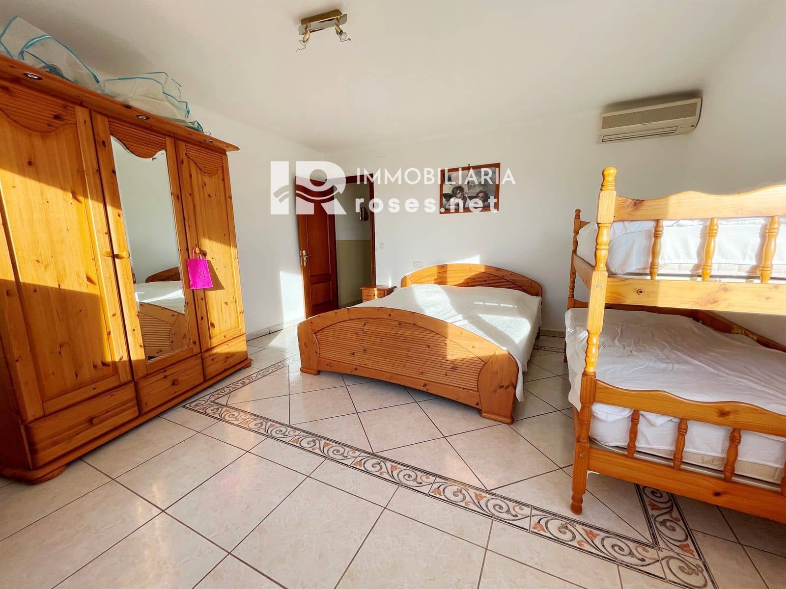 4 bedroom Villa for sale in El Mas Fumats with pool garage - € 780,000 (Ref: 7348596)