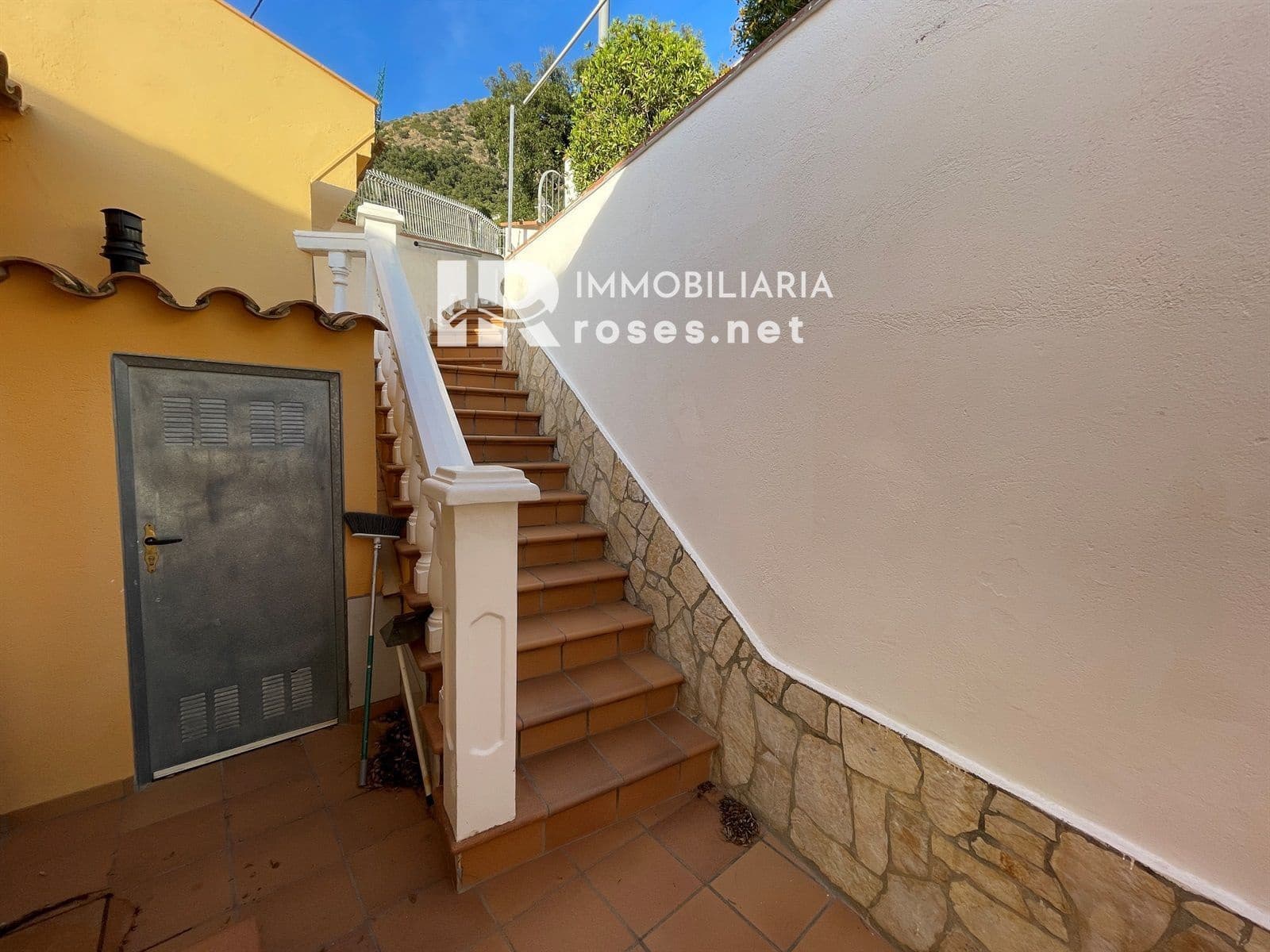 4 bedroom Villa for sale in El Mas Fumats with pool garage - € 780,000 (Ref: 7348596)