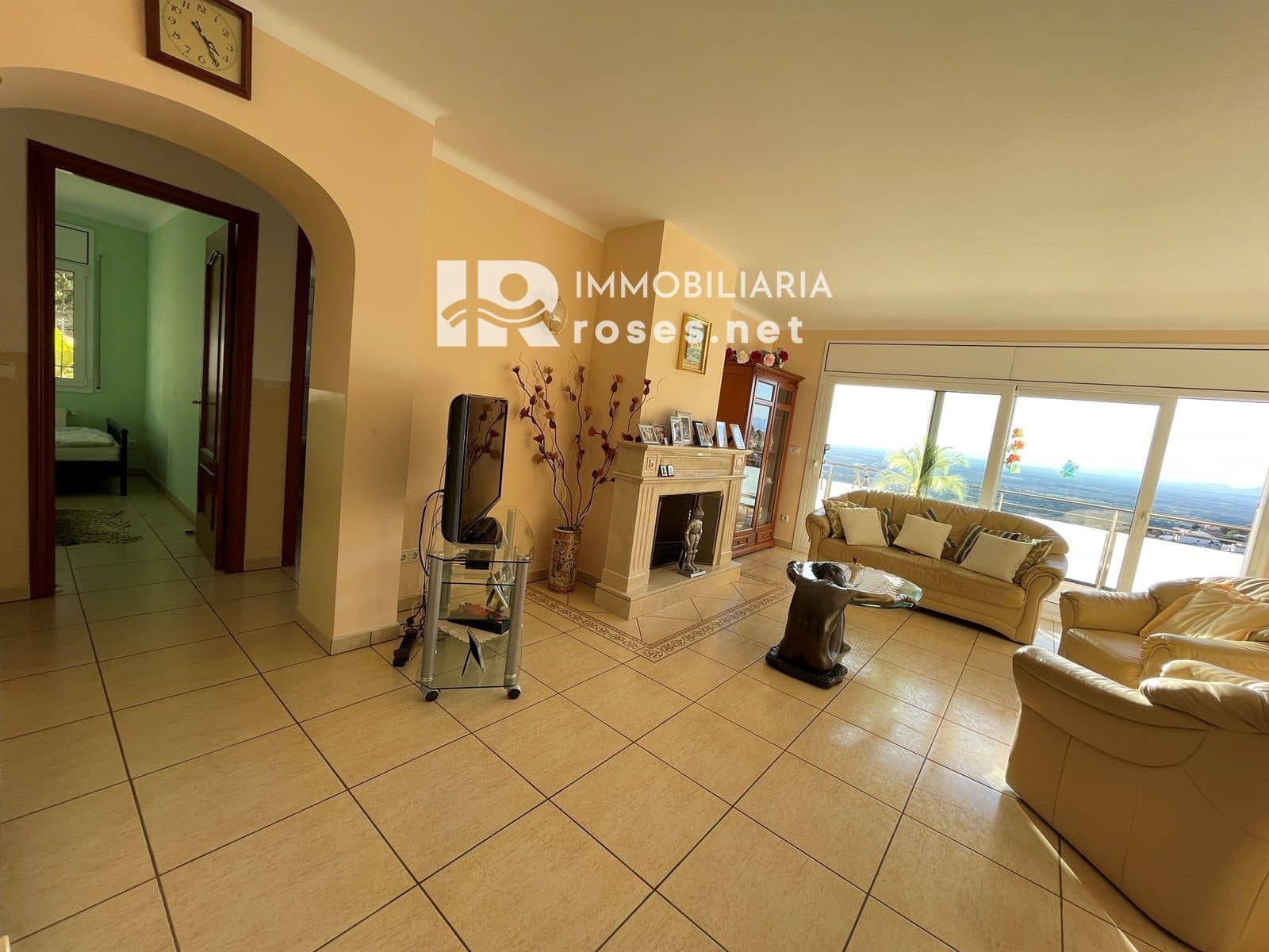 4 bedroom Villa for sale in El Mas Fumats with pool garage - € 780,000 (Ref: 7348596)