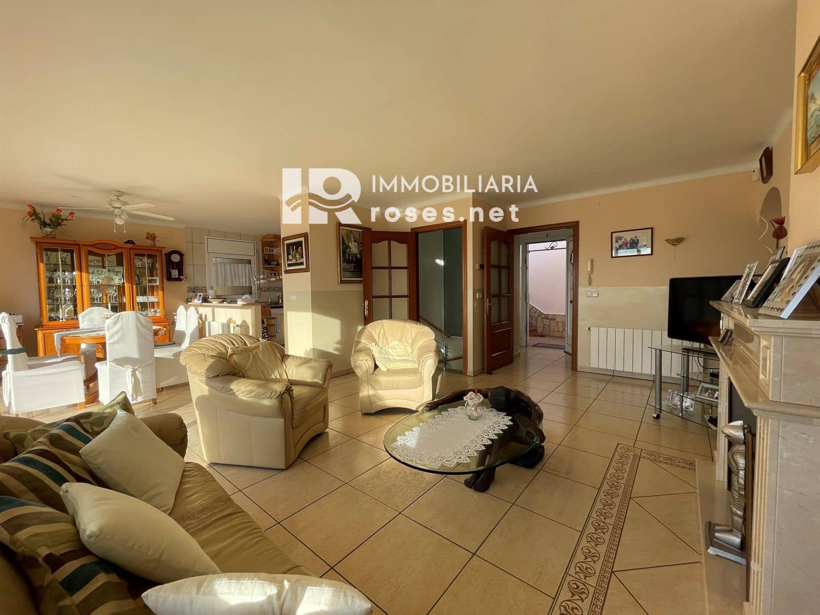4 bedroom Villa for sale in El Mas Fumats with pool garage - € 780,000 (Ref: 7348596)