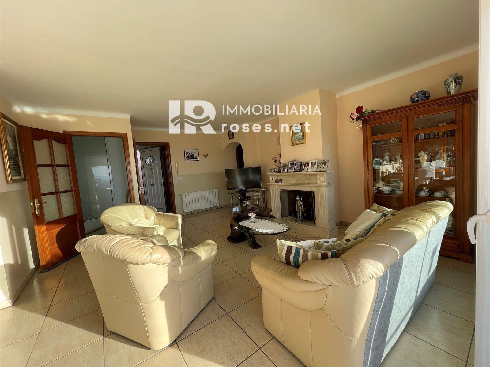 4 bedroom Villa for sale in El Mas Fumats with pool garage - € 780,000 (Ref: 7348596)