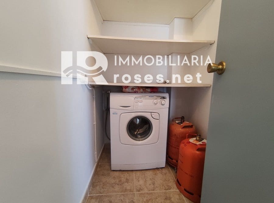 2 bedroom Beach Apartment for sale in Roses - € 235,755 (Ref: 7544320)