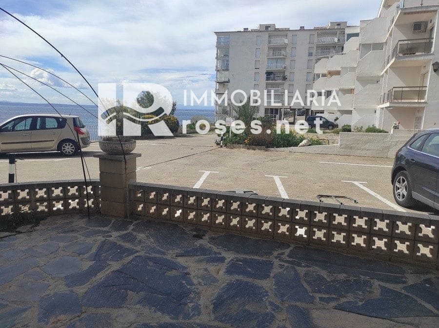 2 bedroom Beach Apartment for sale in Roses - € 235,755 (Ref: 7544320)