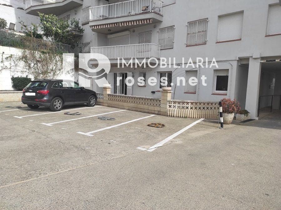 2 bedroom Beach Apartment for sale in Roses - € 235,755 (Ref: 7544320)