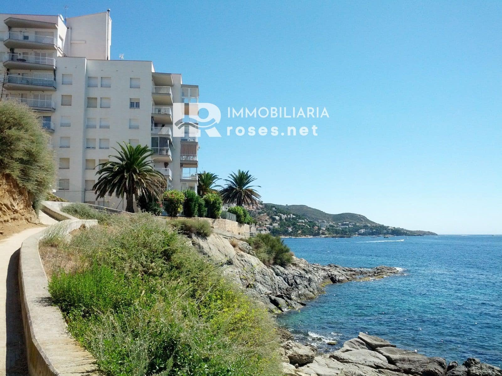 2 bedroom Beach Apartment for sale in Roses - € 235,755 (Ref: 7544320)