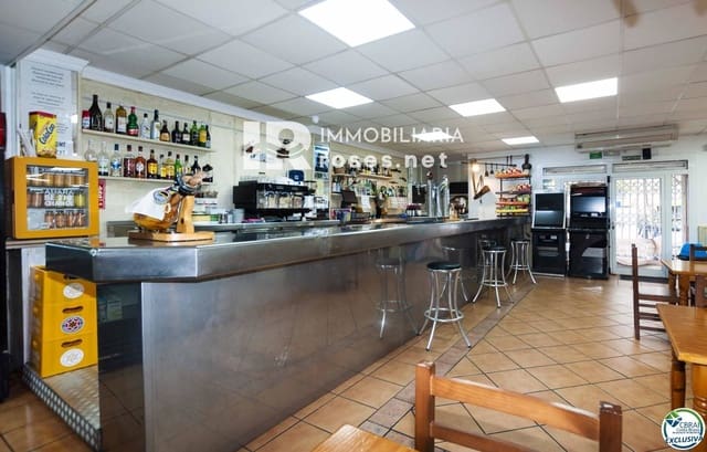 Commercial for sale in Roses - € 746,000 (Ref: 7559152)