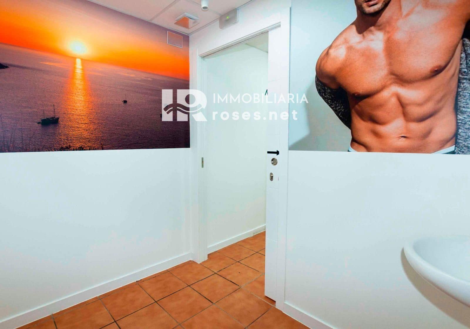 Erhverv til salg i Roses - € 746.000 (Ref: 7559152)