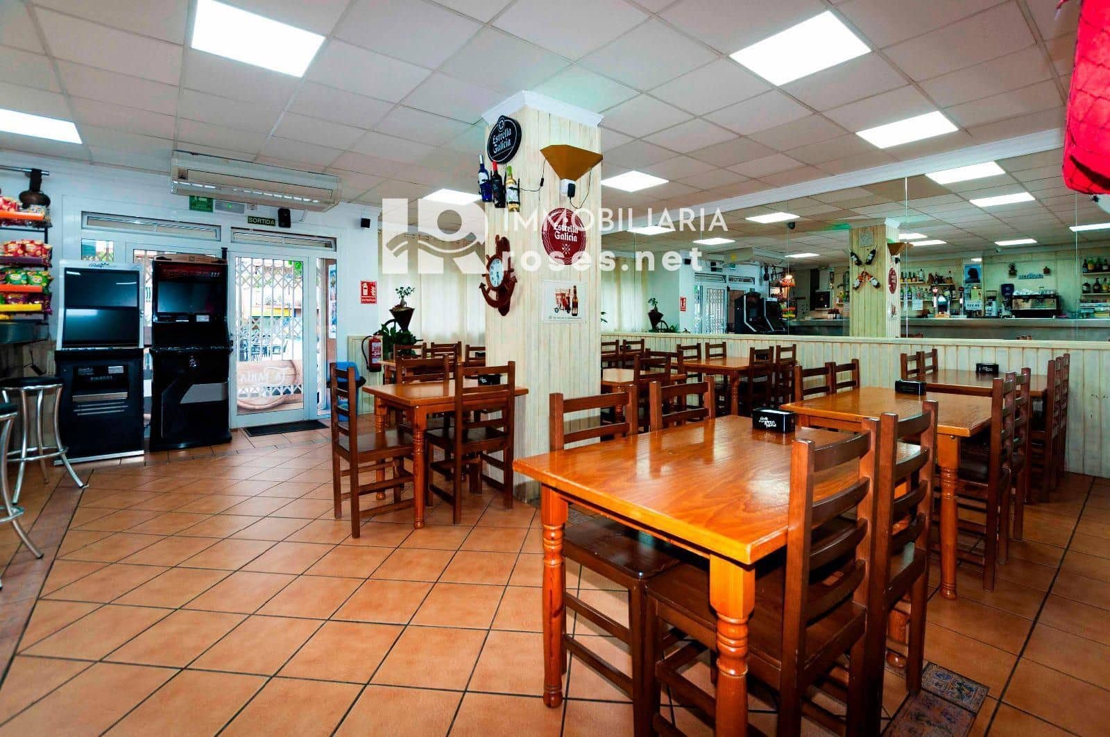 Erhverv til salg i Roses - € 746.000 (Ref: 7559152)