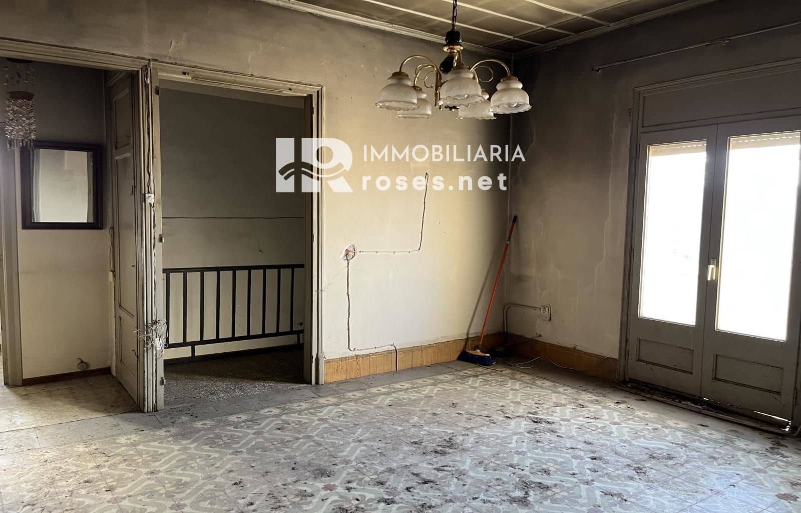 Villa til salg i Vilamacolum - € 349.000 (Ref: 7712691)