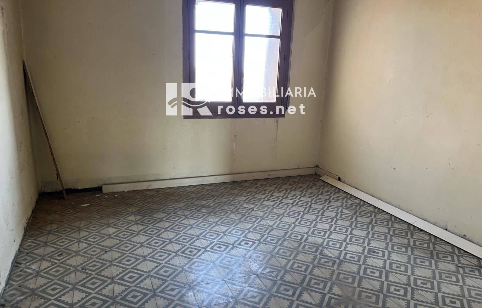 Villa til salg i Vilamacolum - € 349.000 (Ref: 7712691)