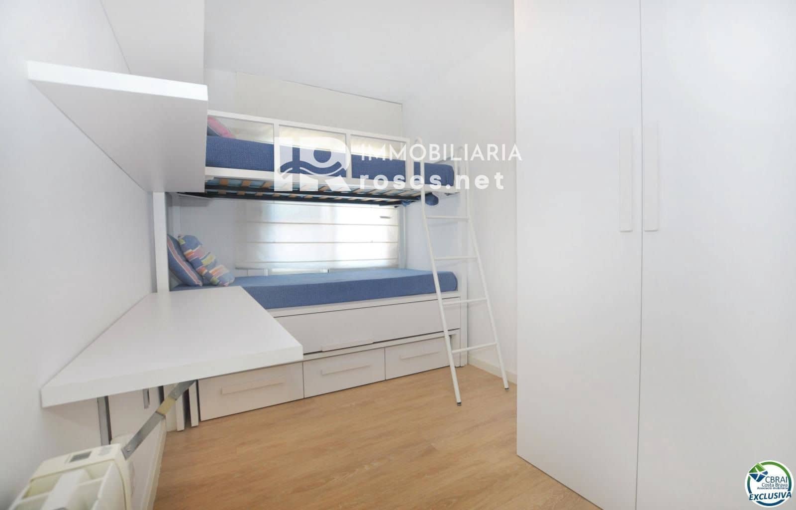 2 bedroom Beach Apartment for sale in Roses - € 385,000 (Ref: 7752197)