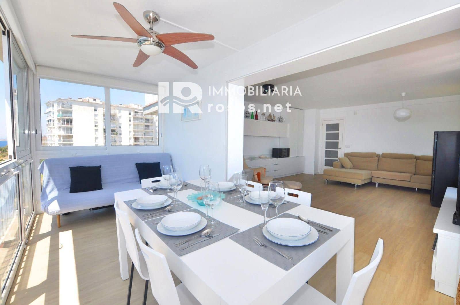 2 bedroom Beach Apartment for sale in Roses - € 385,000 (Ref: 7752197)