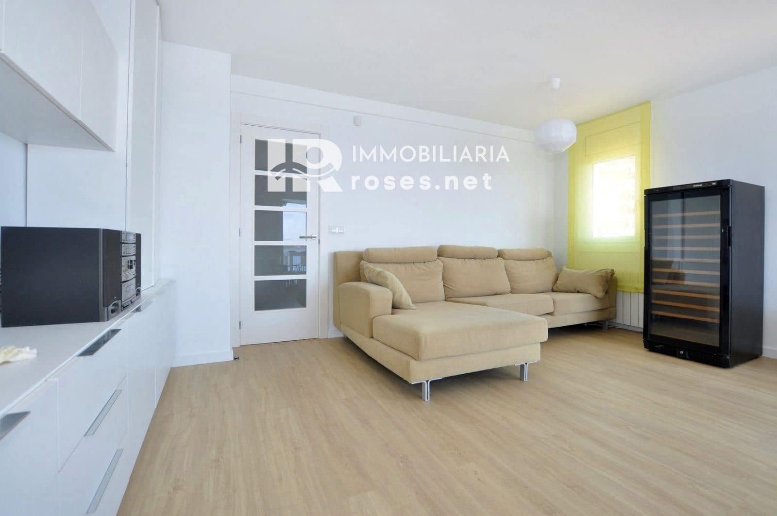 2 bedroom Beach Apartment for sale in Roses - € 385,000 (Ref: 7752197)