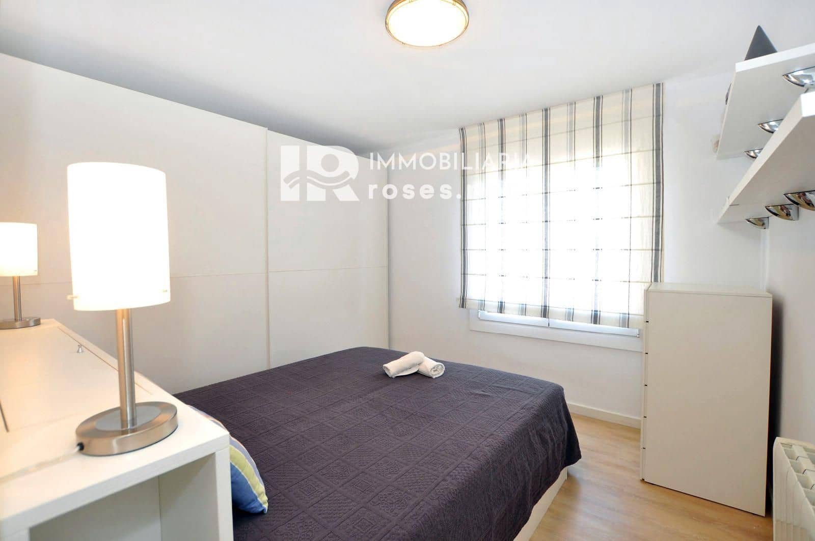 2 bedroom Beach Apartment for sale in Roses - € 385,000 (Ref: 7752197)