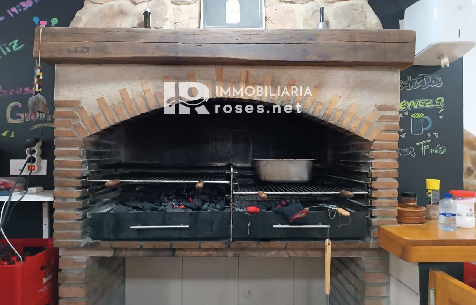 Erhverv til salg i Roses - € 134.000 (Ref: 7808612)