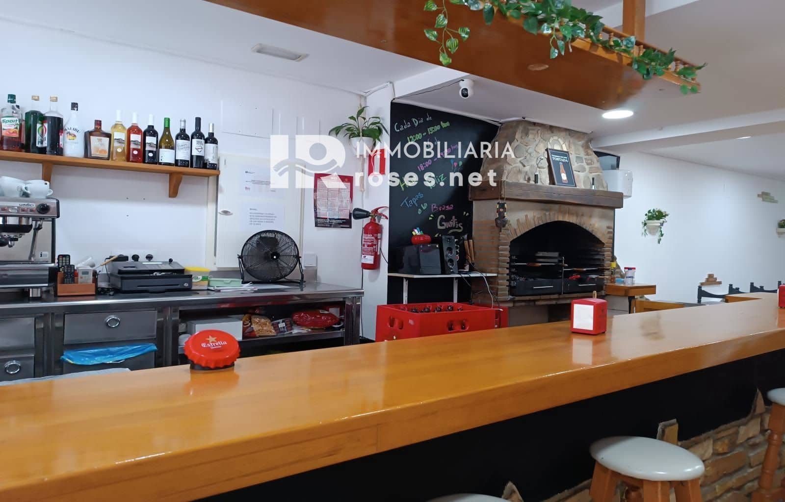 Erhverv til salg i Roses - € 134.000 (Ref: 7808612)