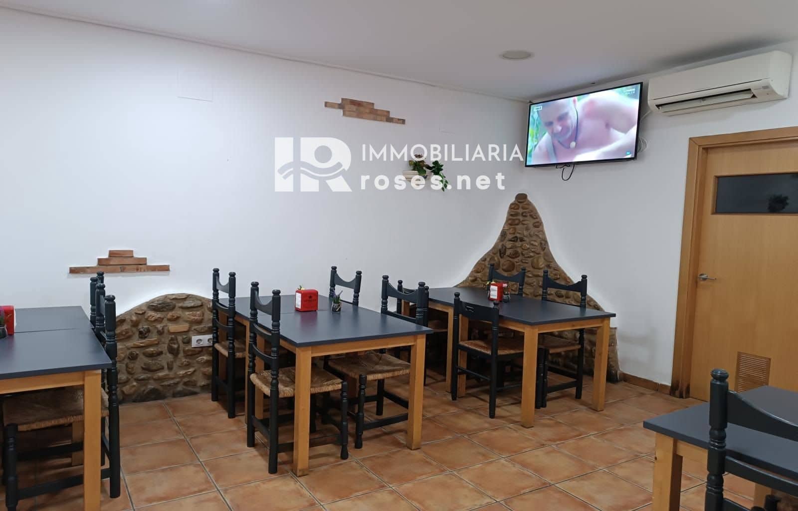 Erhverv til salg i Roses - € 134.000 (Ref: 7808612)