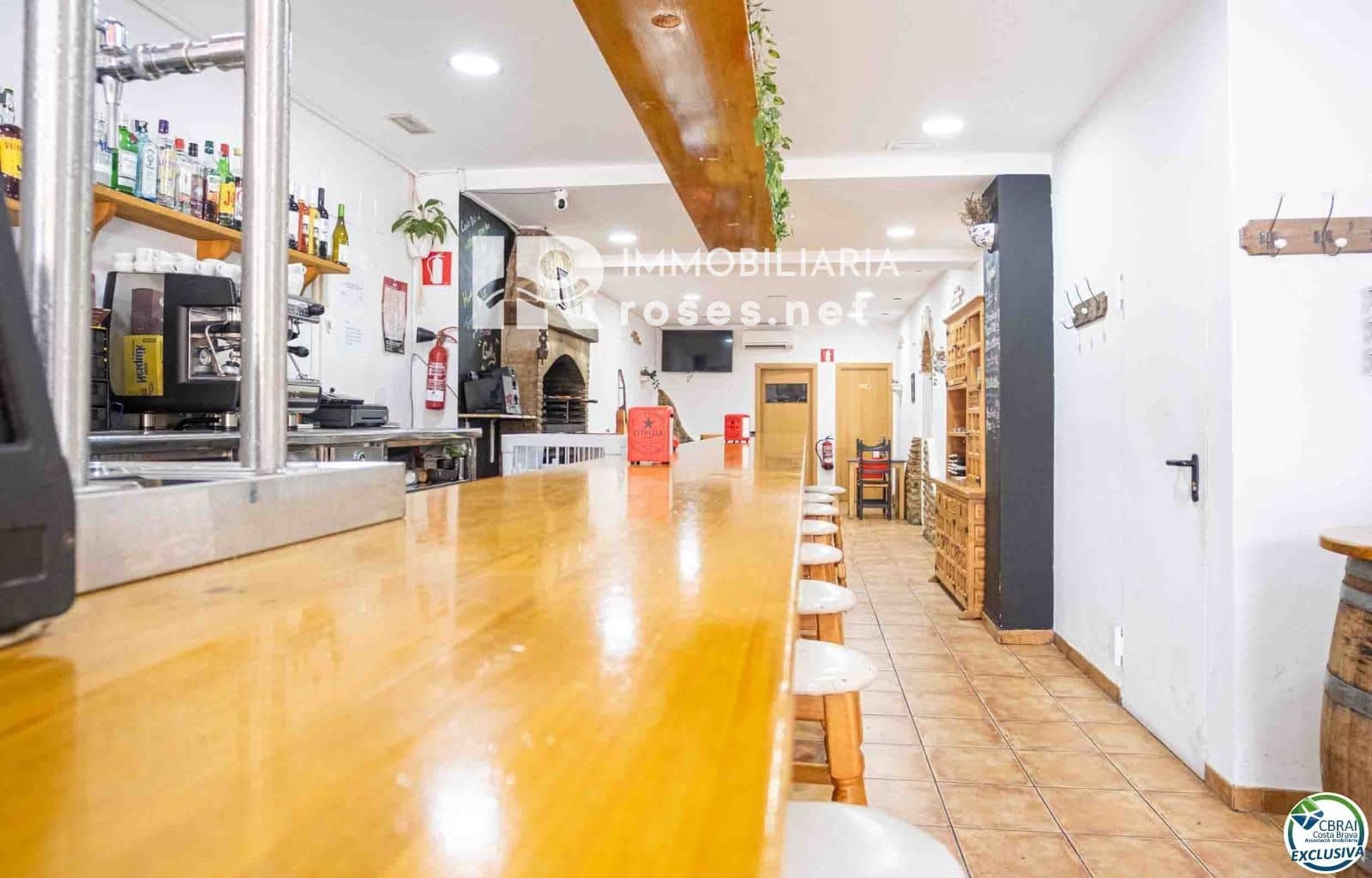 Erhverv til salg i Roses - € 134.000 (Ref: 7808612)