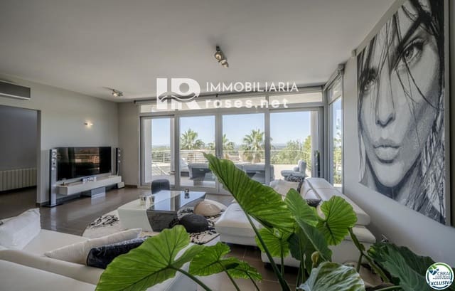 3 bedroom Villa for sale in Palau-saverdera with pool garage - € 1,180,000 (Ref: 7837980)