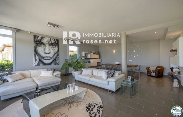 3 bedroom Villa for sale in Palau-saverdera with pool garage - € 1,180,000 (Ref: 7837980)