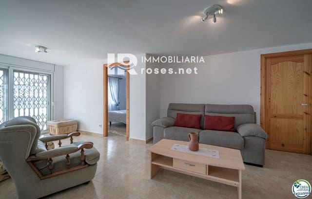 4 slaapkamer Appartement te koop in Roses - € 249.000 (Ref: 7897910)