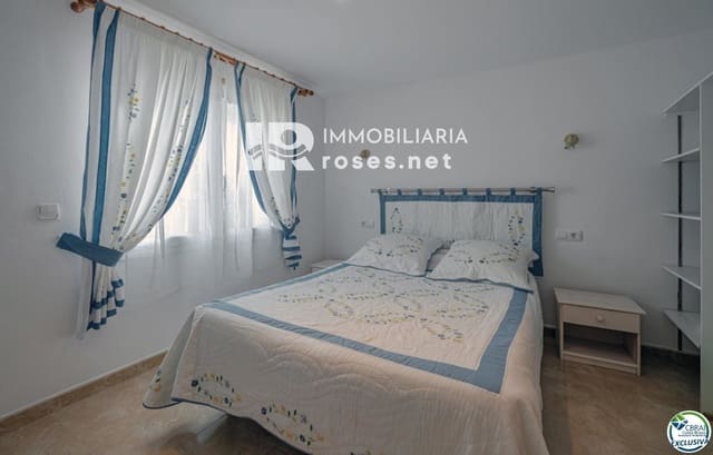 4 slaapkamer Appartement te koop in Roses - € 249.000 (Ref: 7897910)