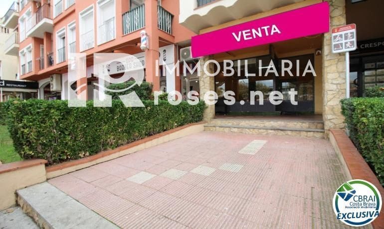 Erhverv til salg i Empuriabrava - € 115.000 (Ref: 7976393)