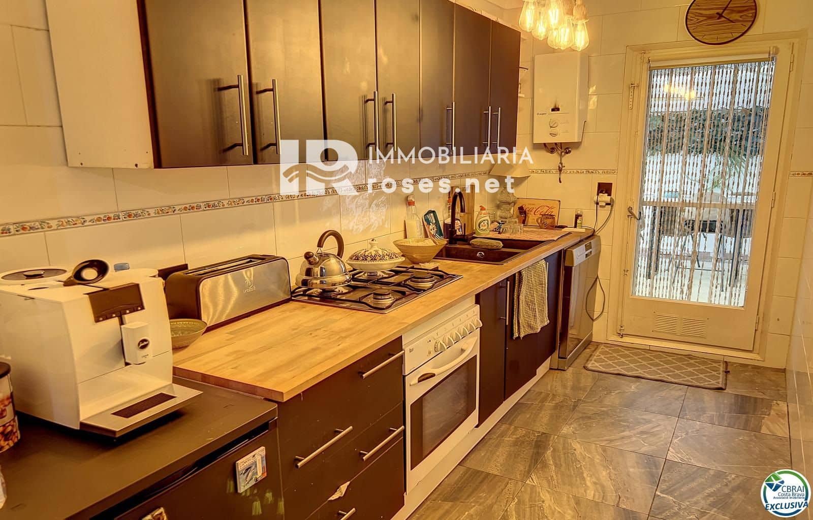 6 slaapkamer Appartement te koop in Roses - € 315.000 (Ref: 7980733)