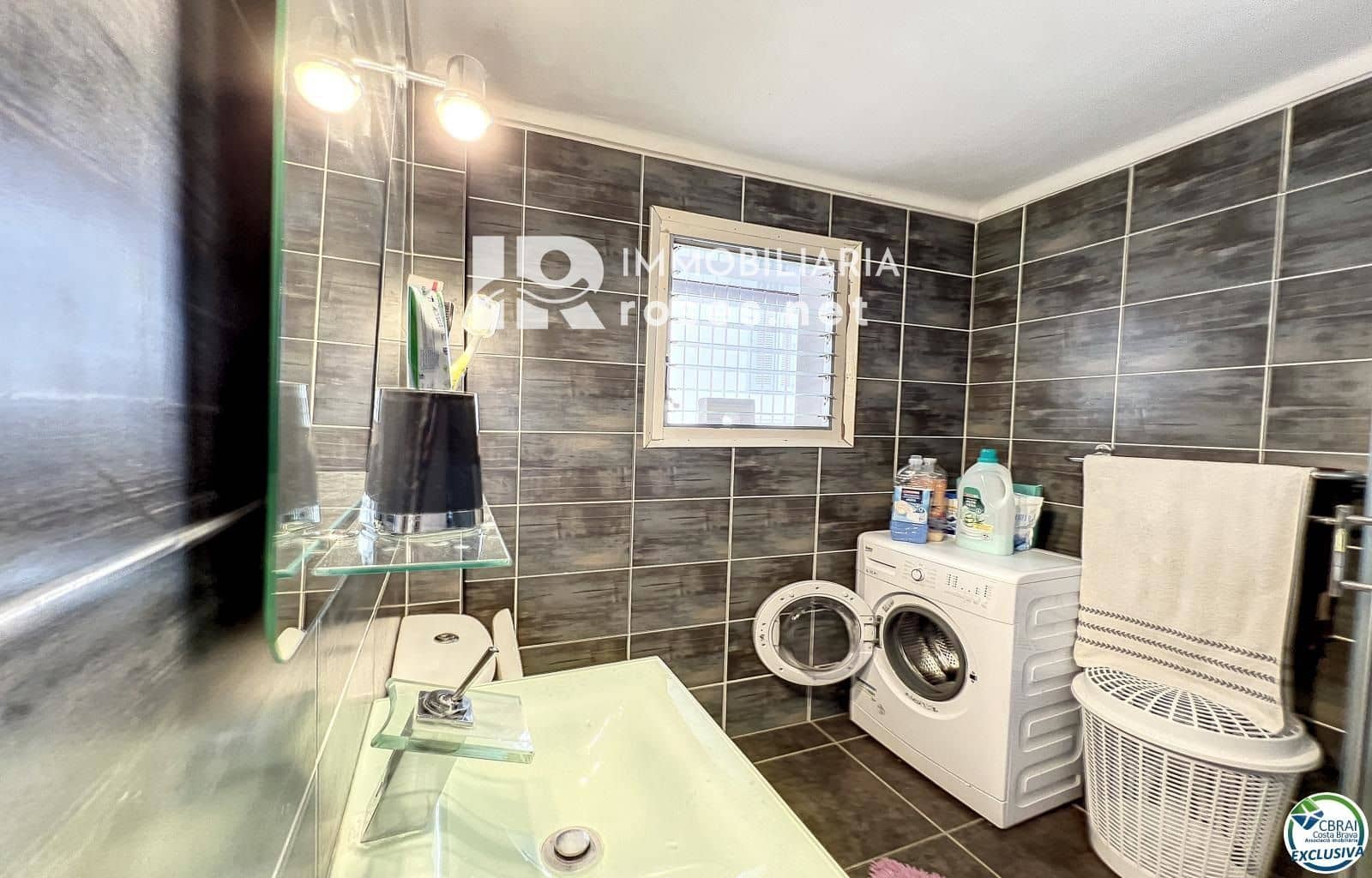 6 slaapkamer Appartement te koop in Roses - € 315.000 (Ref: 7980733)